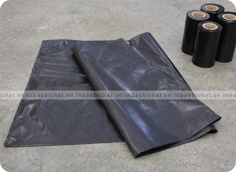 Cận cảnh túi rác công nghiệp chất lượng dẻo dai